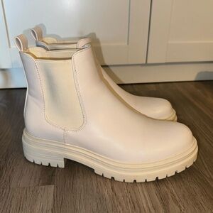 Steve Madden Billie Boots - Size 7